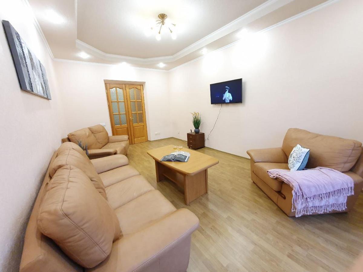 קייב Inn Home Apartments - Kreshchatyk Area מראה חיצוני תמונה