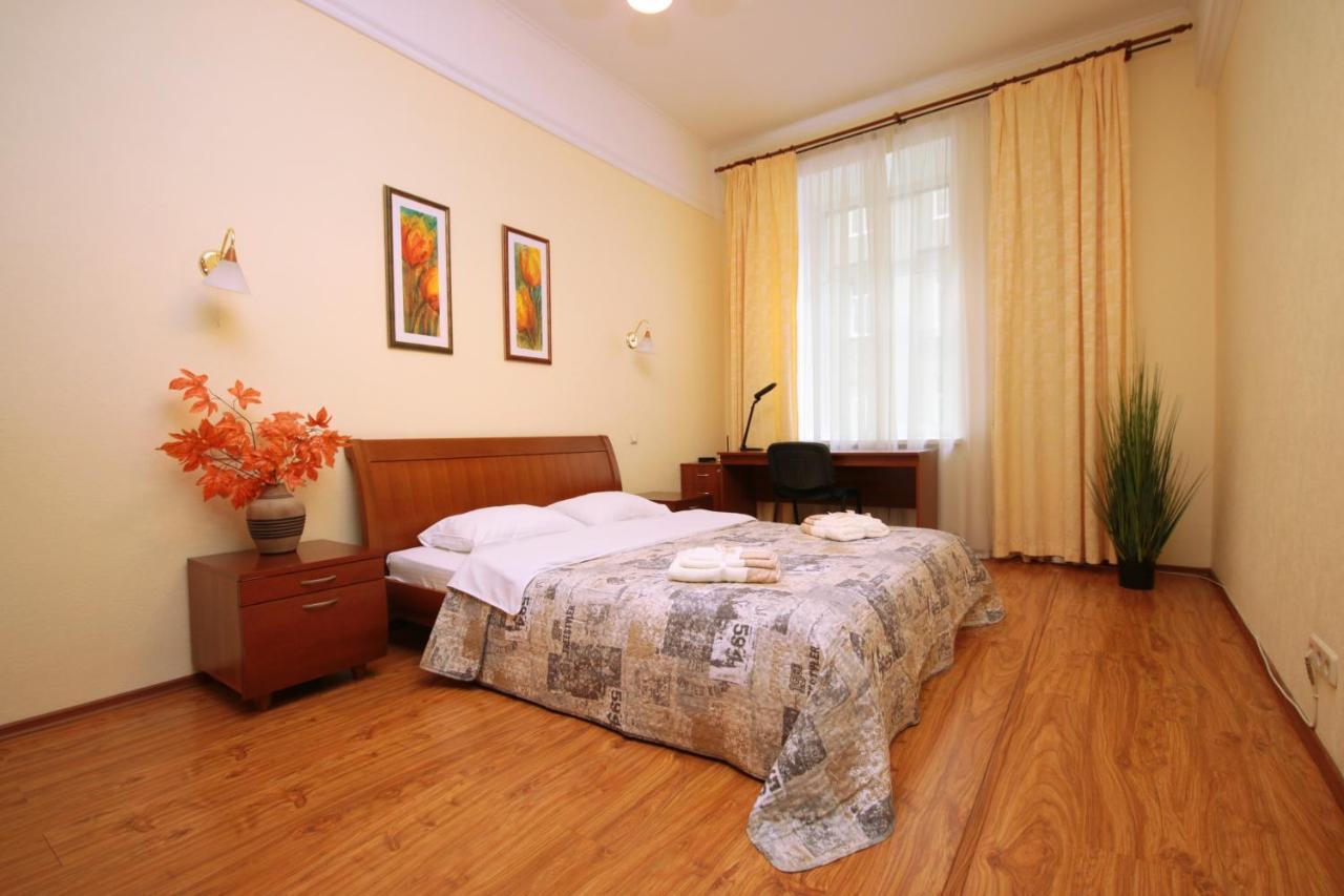 קייב Inn Home Apartments - Kreshchatyk Area מראה חיצוני תמונה