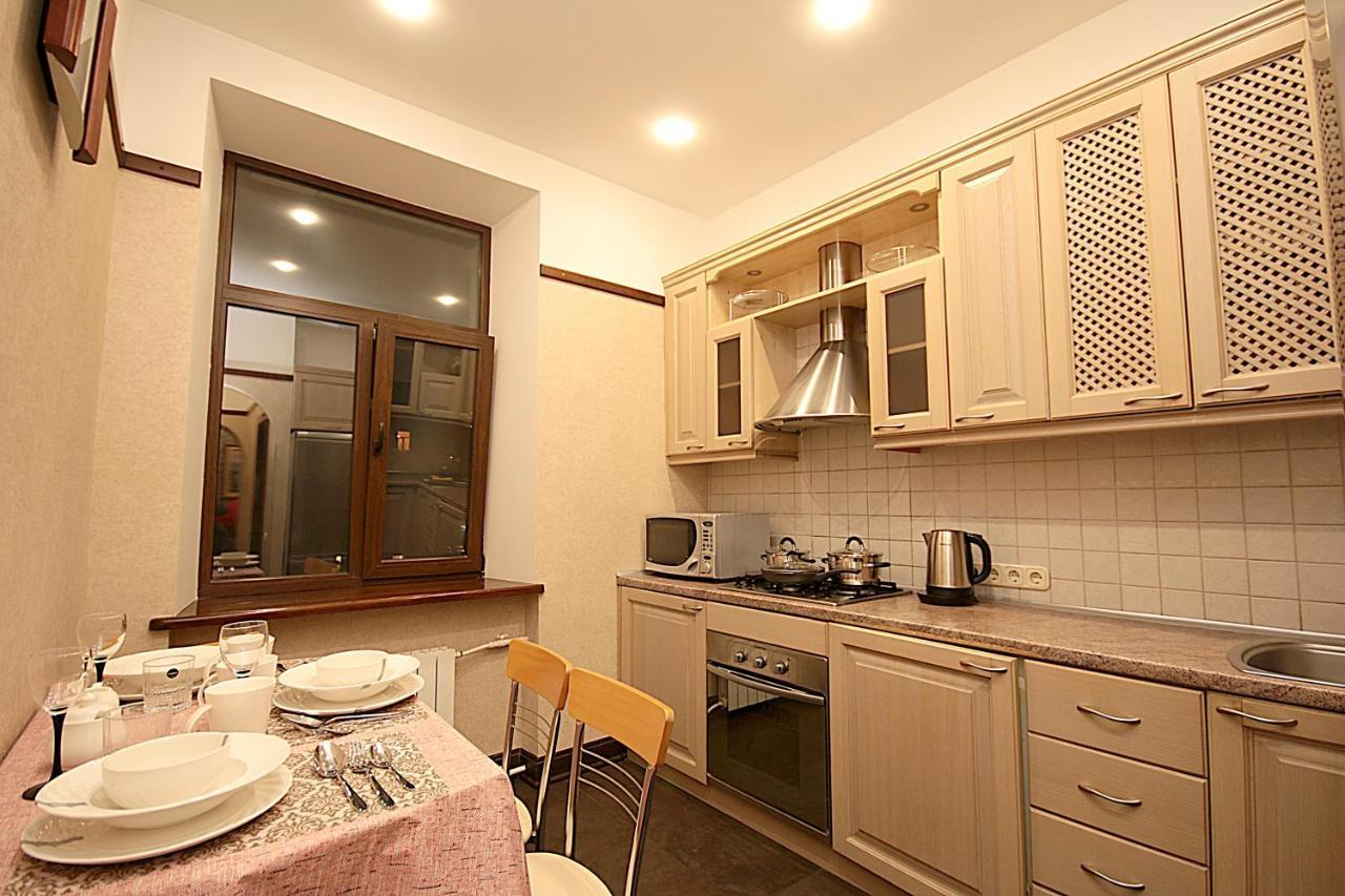 קייב Inn Home Apartments - Kreshchatyk Area מראה חיצוני תמונה